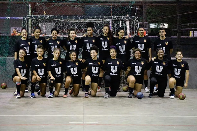 Jogadoras do time de futsal feminino do sport (texto para exemplo) 2